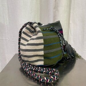 Guanabana Crossbody Bag M in Cuttlefish